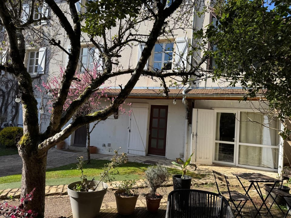 La Villa Bis Apartment in Bourgogne-Franche-Comté