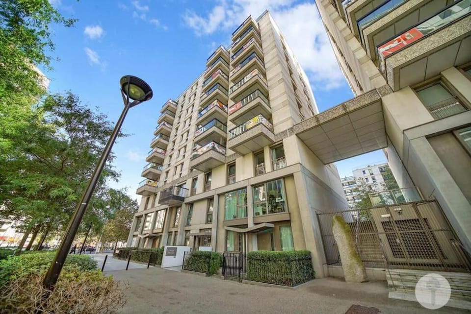 Property building, Neighbourhood, Street view