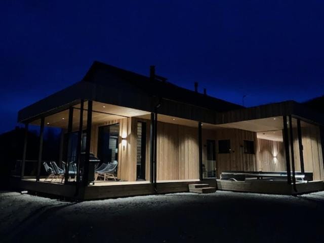 Property building, Night