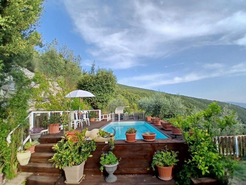 Villa L'Oliveto House in Umbria