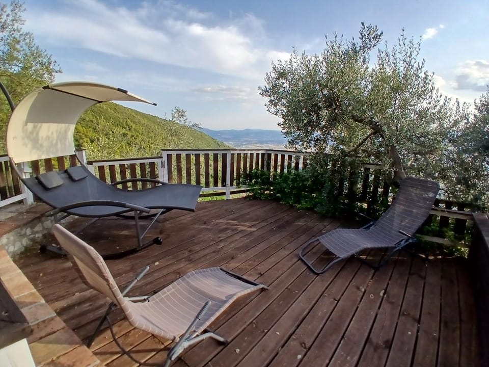Villa L'Oliveto House in Umbria