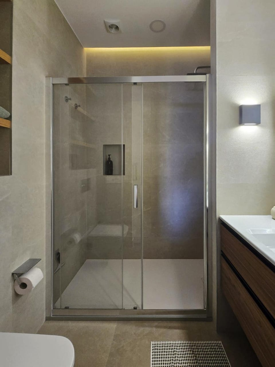 Shower, Bathroom