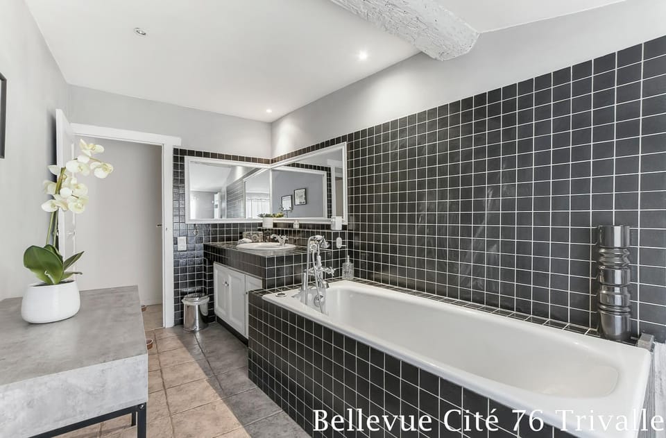 Bathroom, Bath
