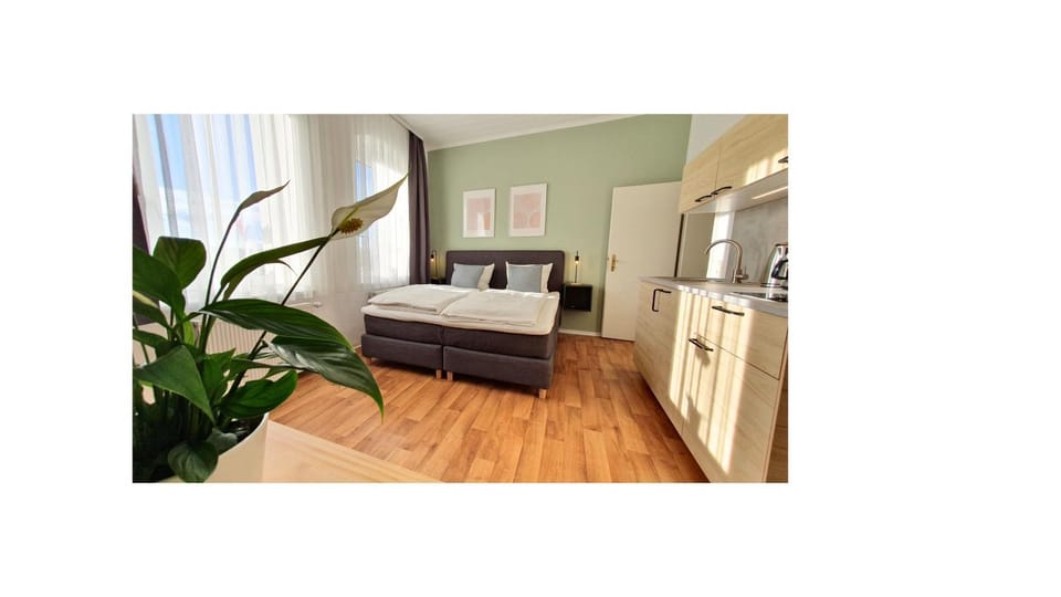 Bed, Kitchen or kitchenette, Photo of the whole room