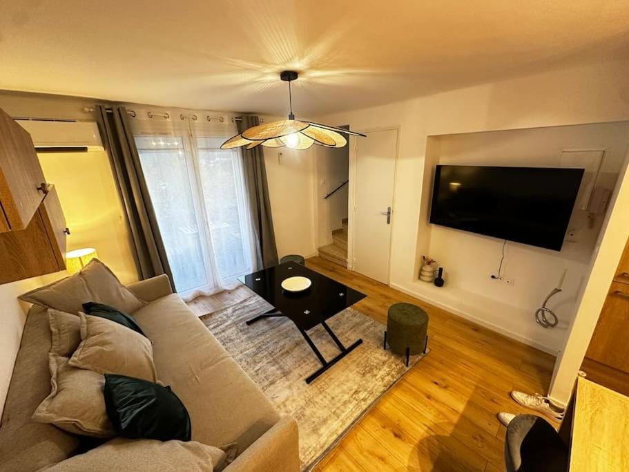 Cosy Cottage by Alice Village Provençal Sunshine Apartment in French Riviera