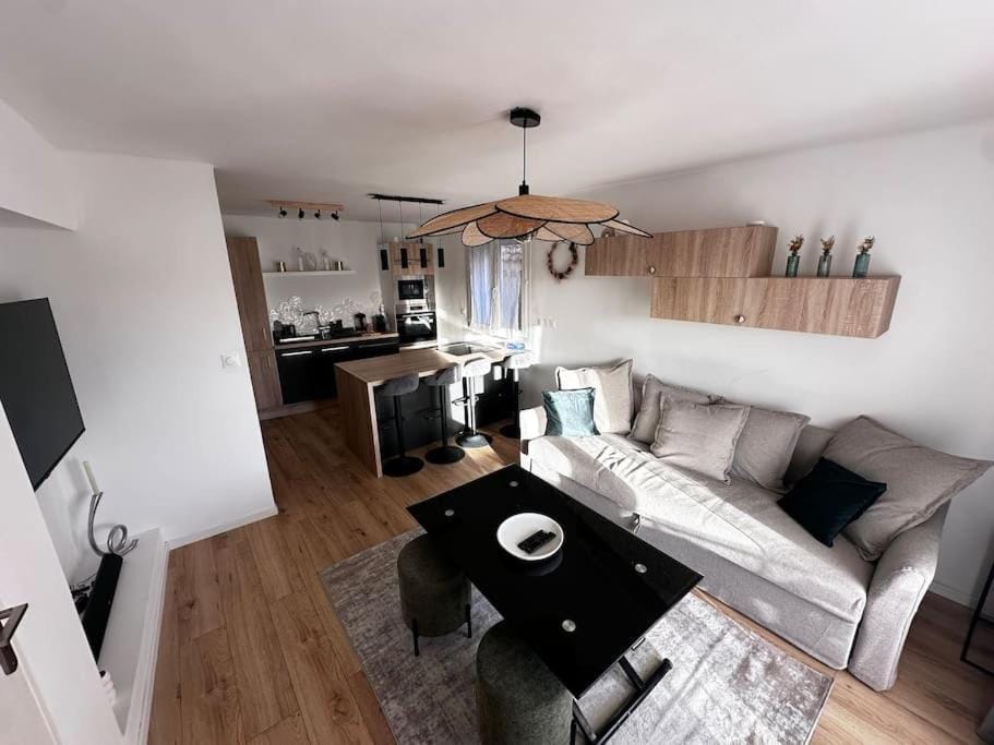 Cosy Cottage by Alice Village Provençal Sunshine Apartment in French Riviera
