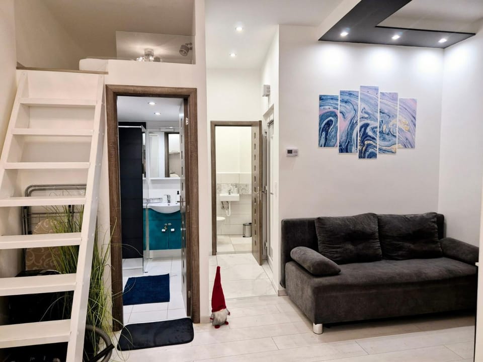 Chic home in the party district Apartment in Budapest