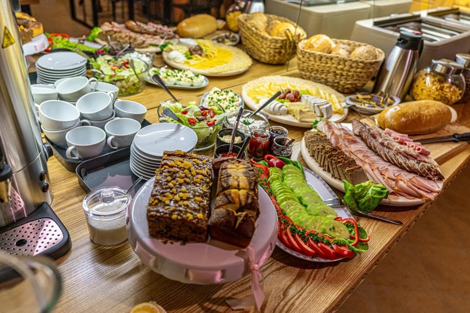 Breakfast, Buffet breakfast