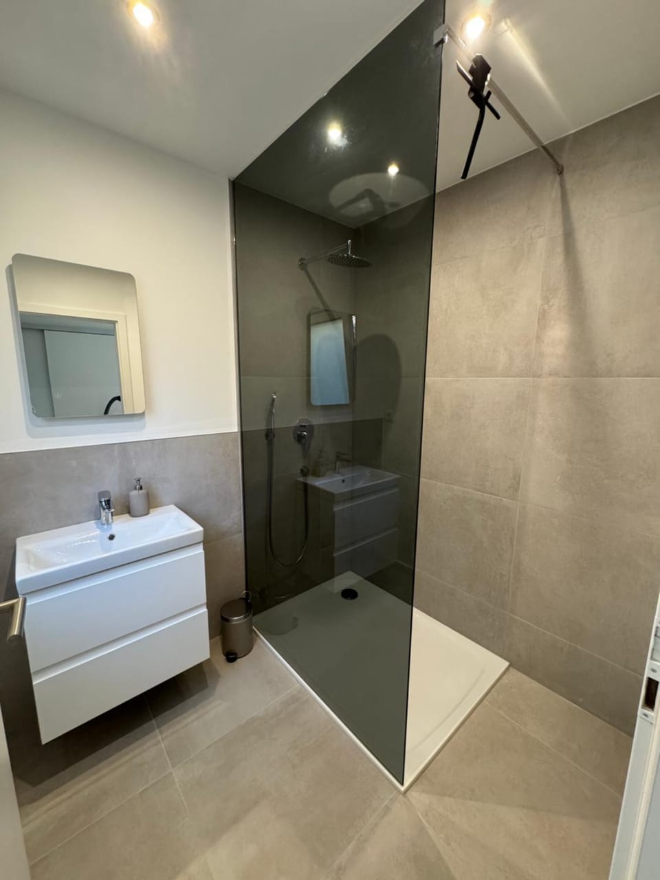 Shower, Bathroom