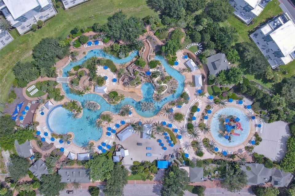 Bird's eye view, Pool view, Swimming pool