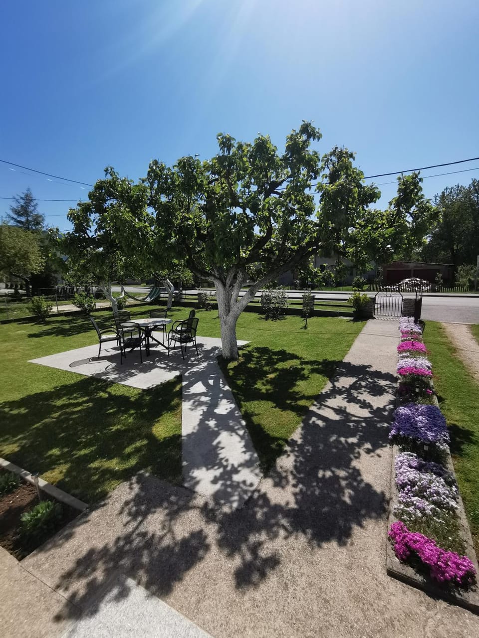 Garden, Garden view