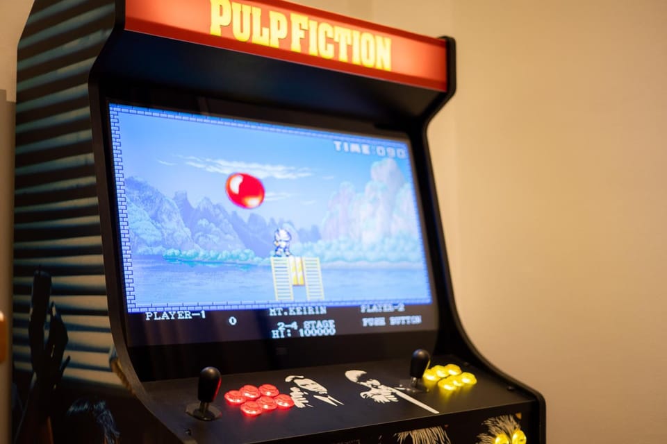 Game Room, Living room