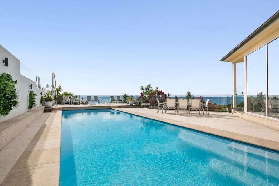 Solitary Views - Sapphire Beach House in Sapphire Beach