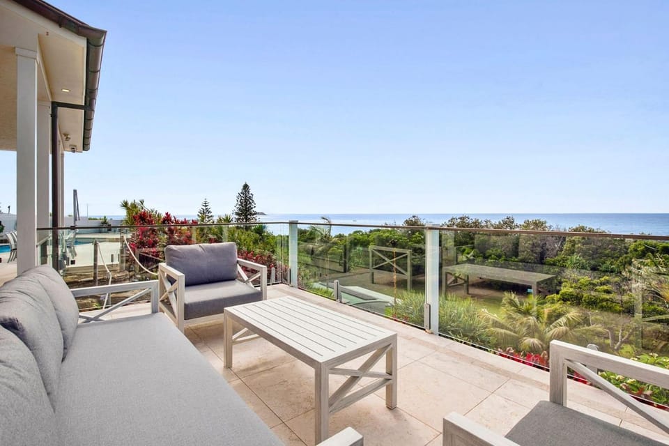 Solitary Views - Sapphire Beach House in Sapphire Beach