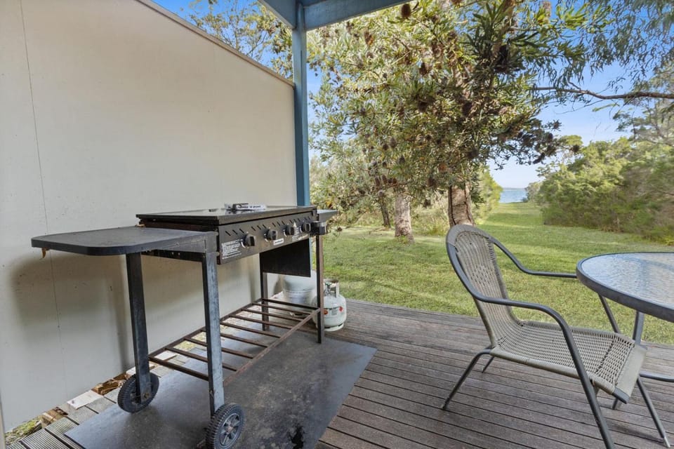 Omeo - Waterfront Retreat House in Loch Sport