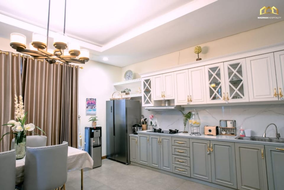 Kitchen or kitchenette, Kitchen or kitchenette, stove