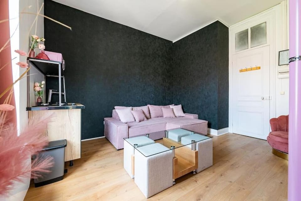 Les Appart'Hôtels Du Calaisis - Pinky Terrasse 103 Apartment in Calais