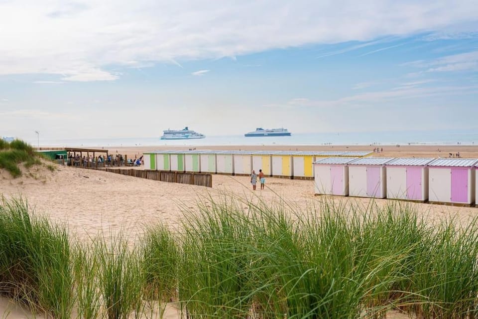 Les Appart'Hôtels Du Calaisis - Pinky Terrasse 103 Apartment in Calais