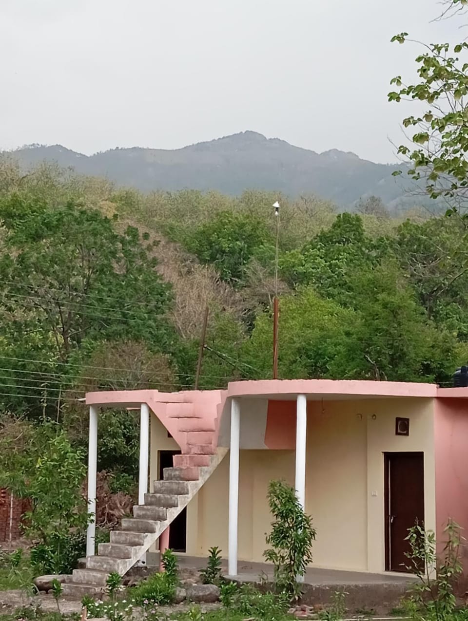 Property building, Spring, Day, Natural landscape, Mountain view