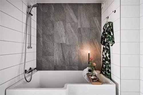 Bathroom, Bath