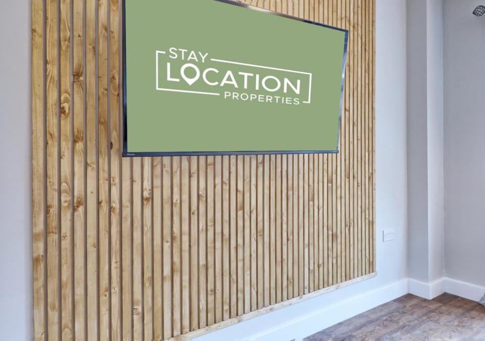 Property logo or sign, TV and multimedia