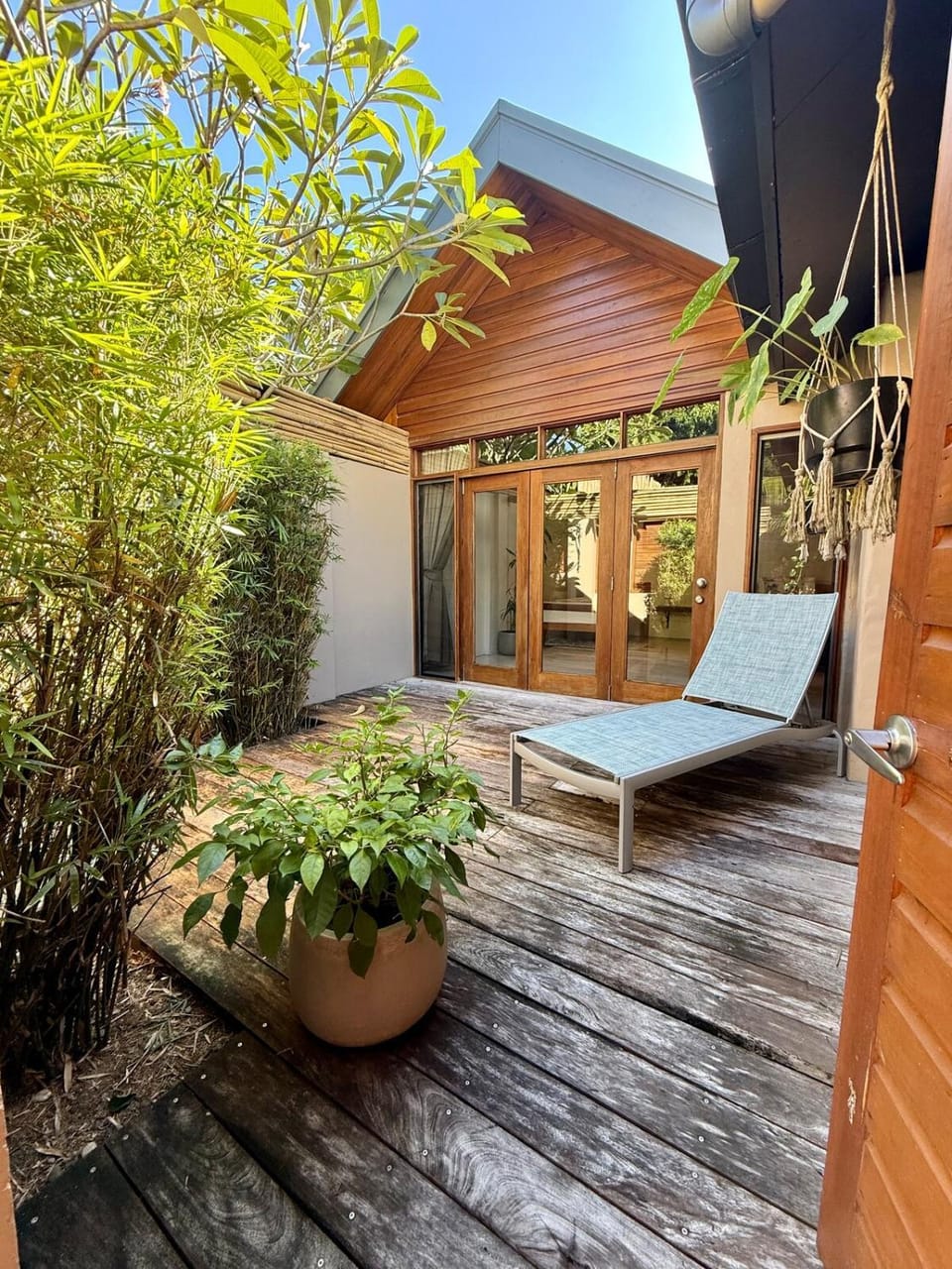 Patio, Garden, Garden view, sunbed