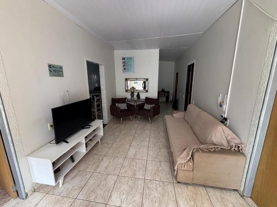 Communal lounge/ TV room, TV and multimedia, Living room, Seating area, Evening entertainment