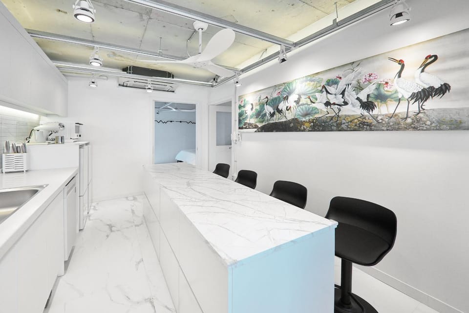 B9 Tailored Service Home near Hongik Univ Station House in Seoul
