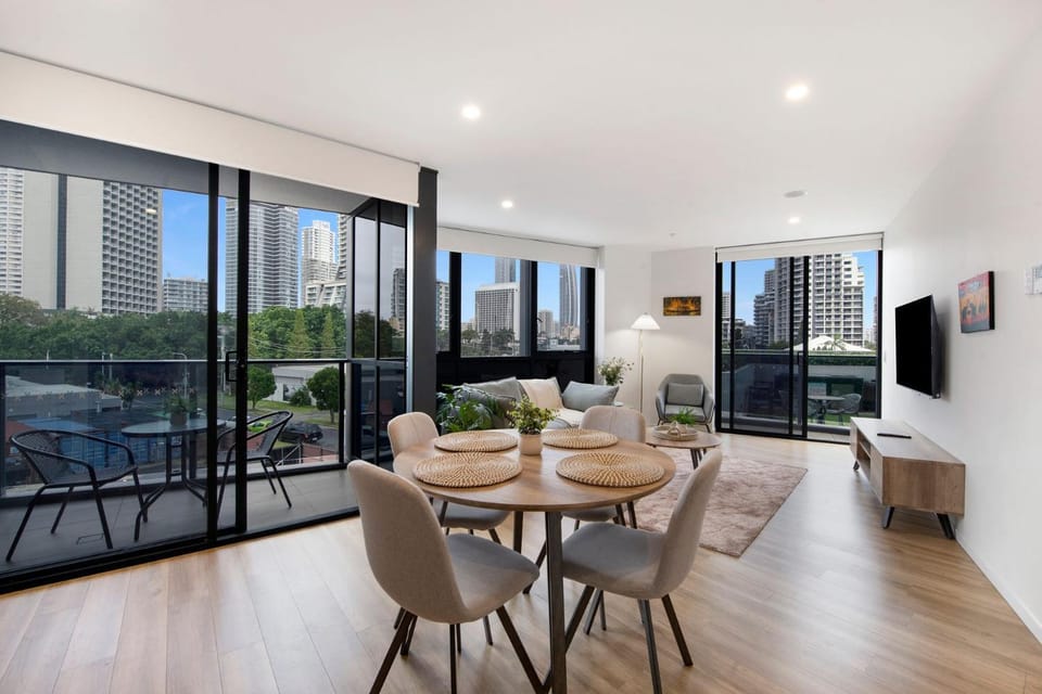 Couples Escape in Ruby Surfers Paradise - CoastHM Apartment in Surfers Paradise