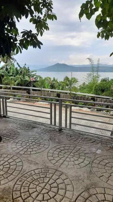View (from property/room), Lake view, Mountain view