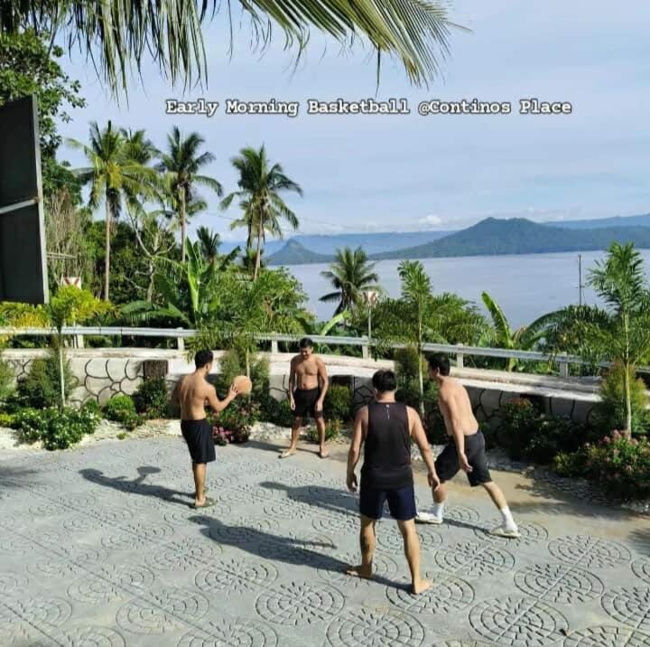 Property building, People, Lake view, Lake view, Mountain view, Mountain view, group of guests
