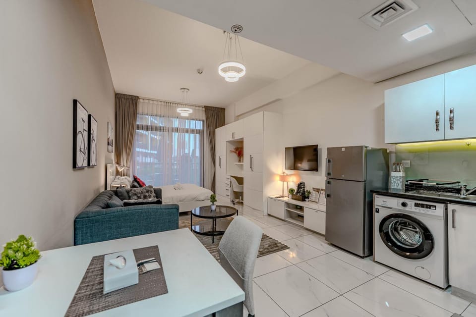 Kitchen or kitchenette, Living room, Dining area