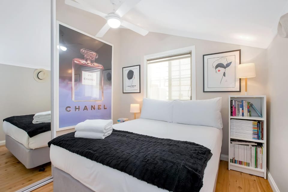 Balmain 2 Bed Cottage - New Listing House in Sydney