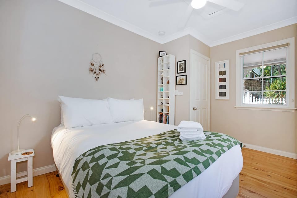 Balmain 2 Bed Cottage - New Listing House in Sydney