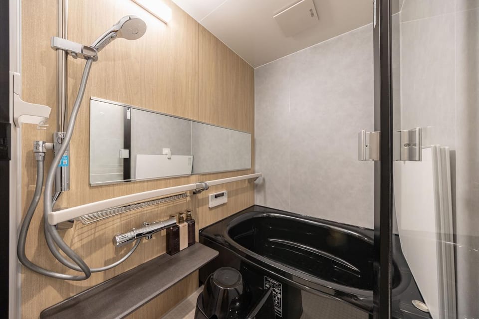 Shower, Bathroom