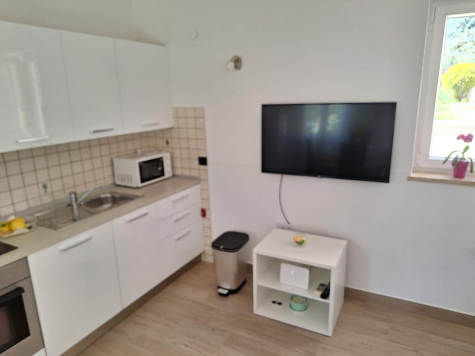 TV and multimedia, kitchen
