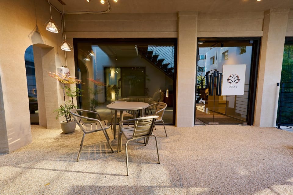 L9 Tailored Service Home near Hongik Univ Station House in Seoul
