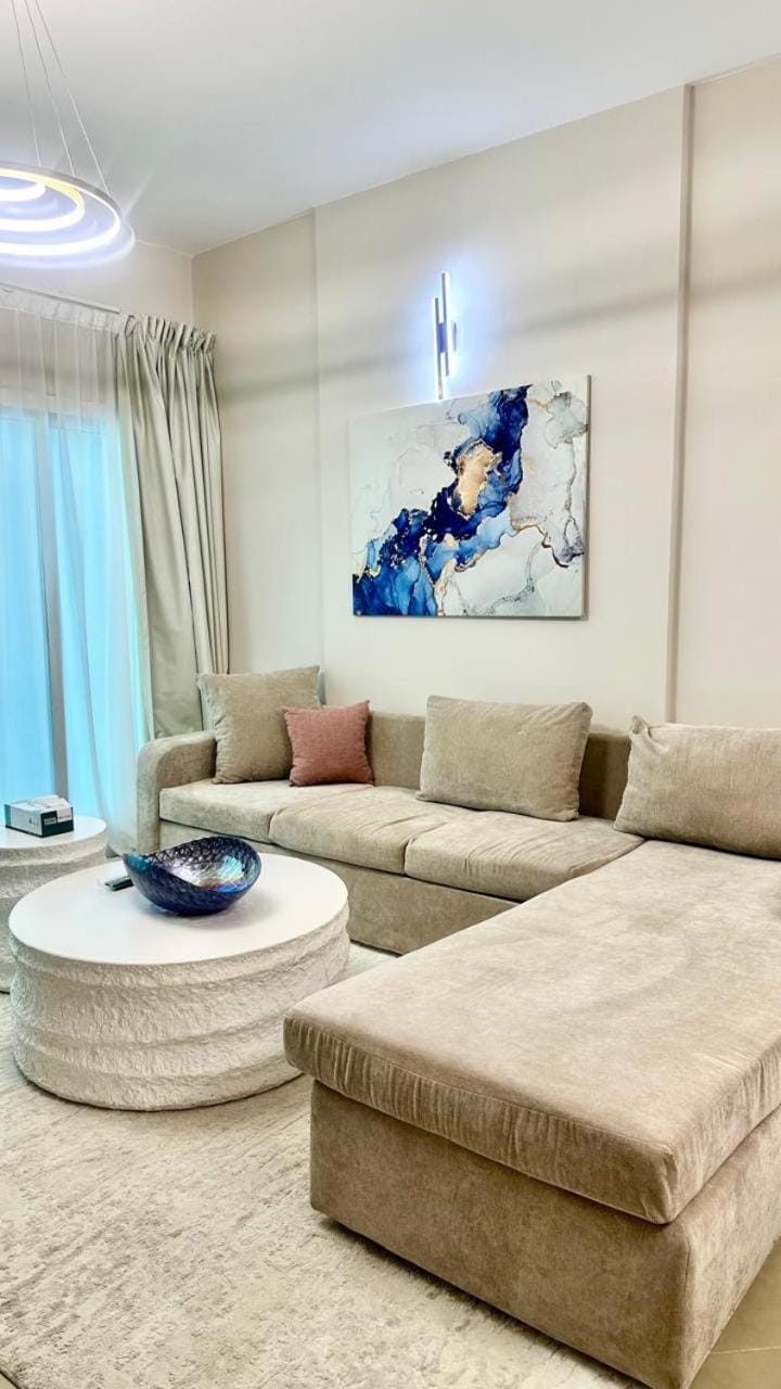 Spacious Modernized 2 BR Apartments by Taskeen Holiday Homes Apartment in Dubai