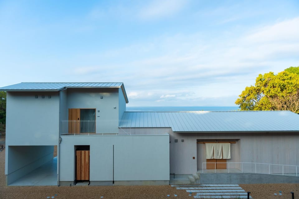 Property building, Day, Natural landscape, Balcony/Terrace, Sea view