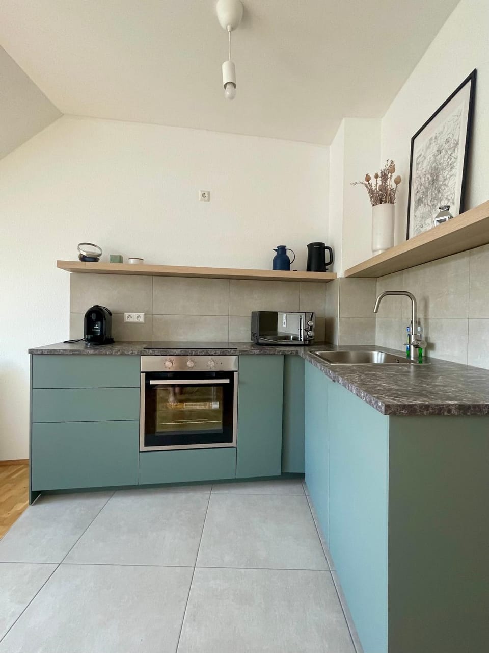 Kitchen or kitchenette