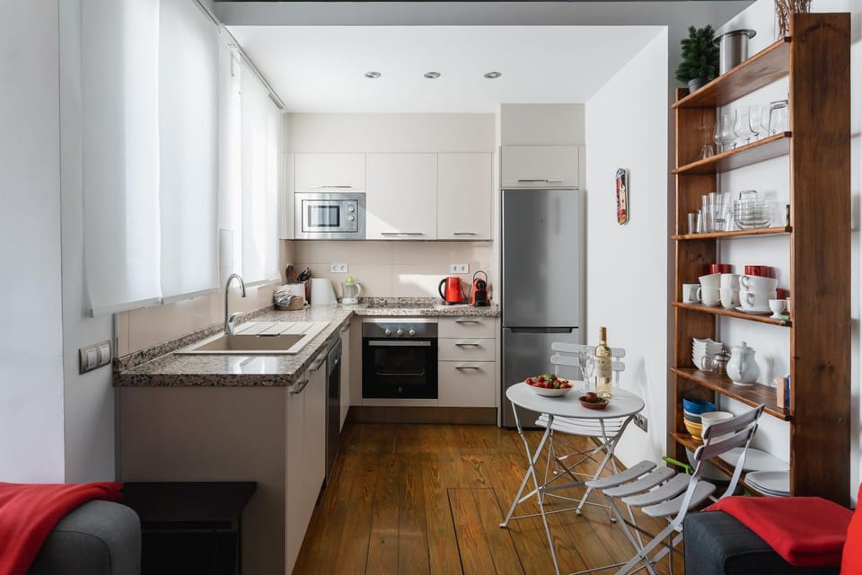 Kitchen or kitchenette