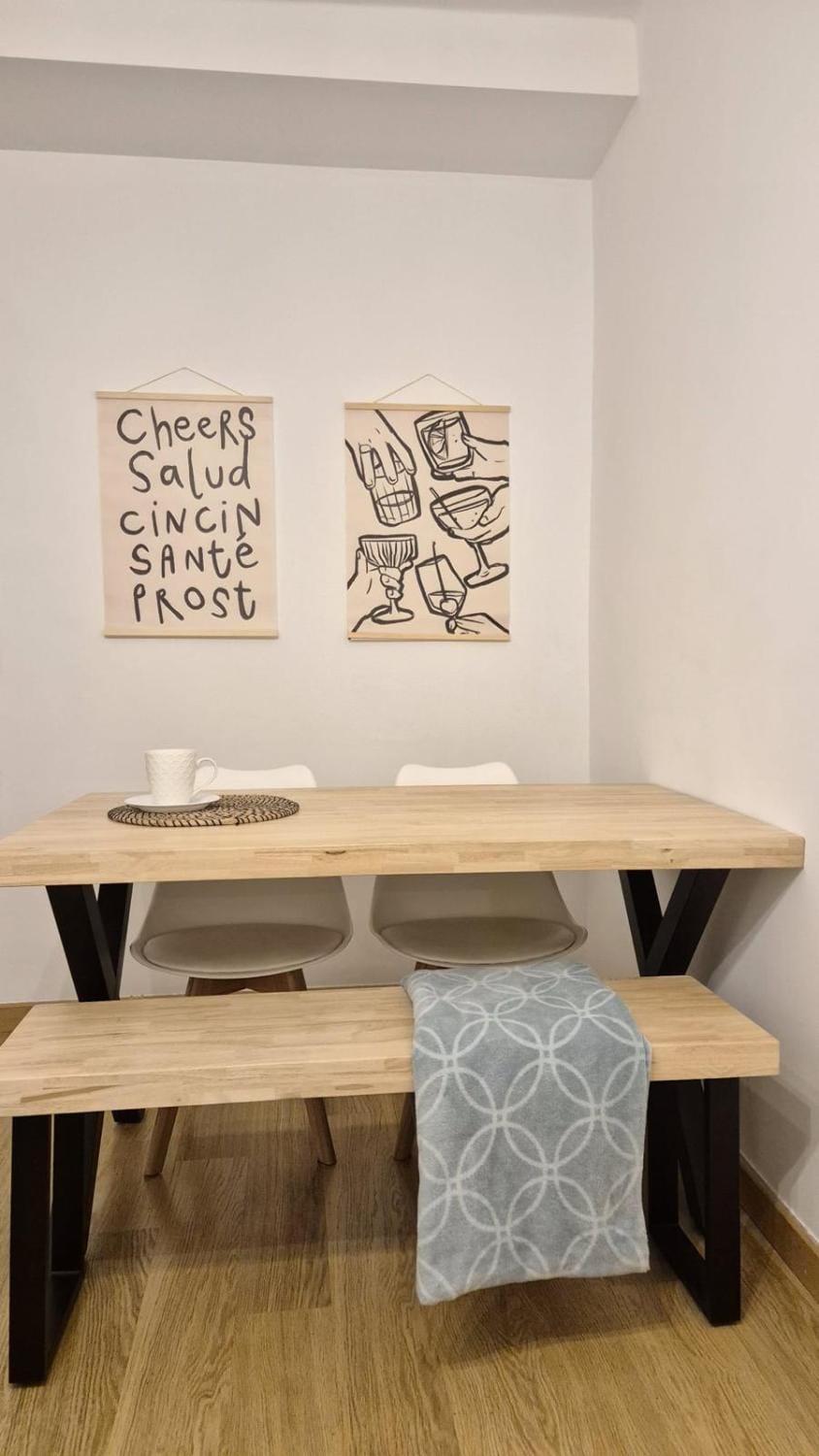 Hostfy Centro, Calle Sol - San Román Apartment in Seville