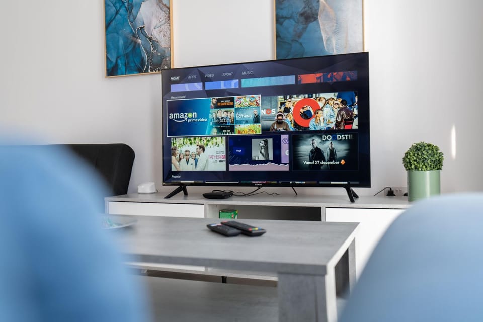 Communal lounge/ TV room, TV and multimedia, Evening entertainment