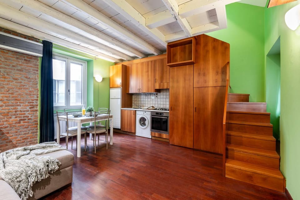Kitchen or kitchenette, Photo of the whole room, Dining area