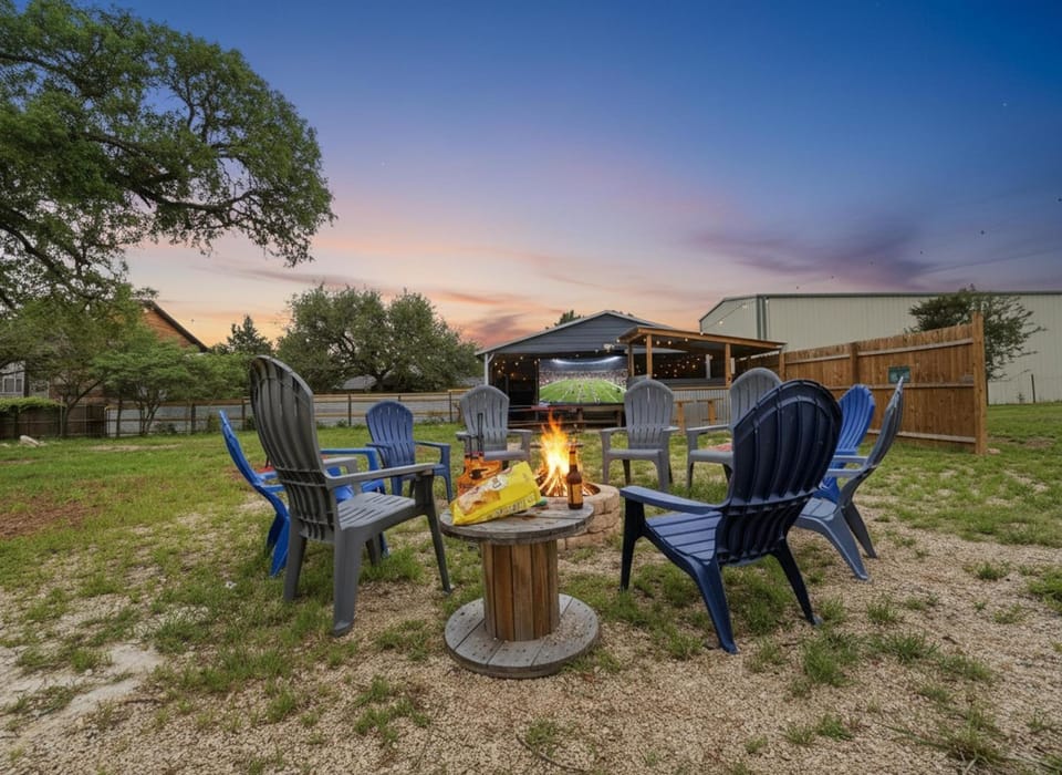 Natural landscape, BBQ facilities, Garden, Sunset, fireplace