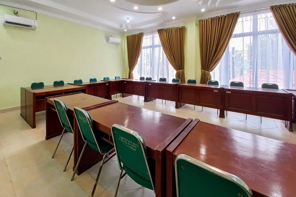 Meeting/conference room