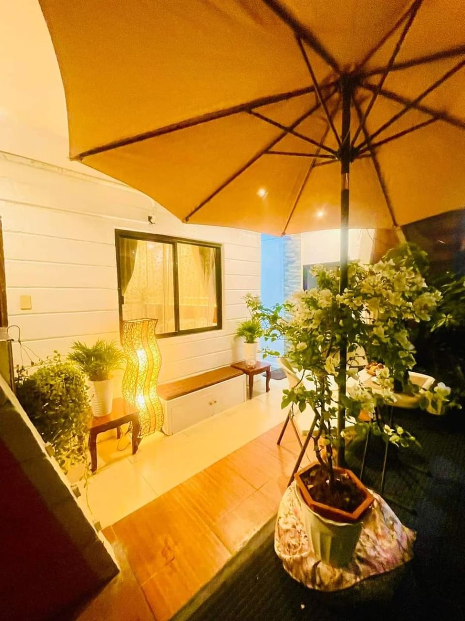 Subway House in Paranaque Bed and Breakfast in Paranaque