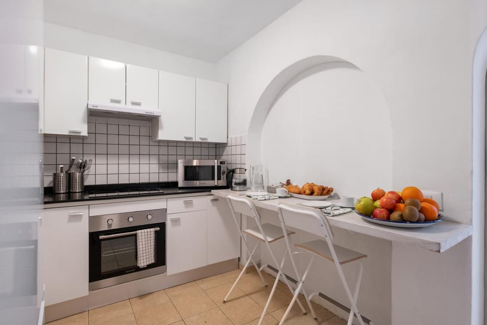 Kitchen or kitchenette, Living room