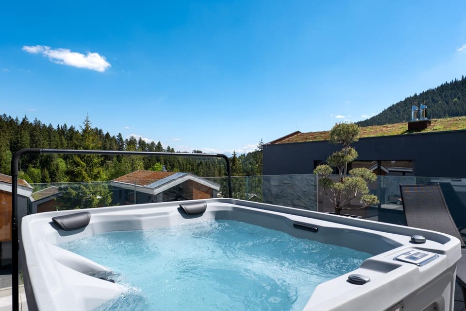 Natural landscape, Hot Tub, sunbed