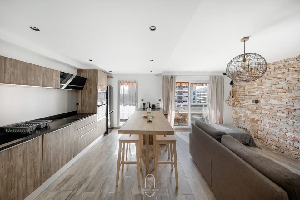 kitchen, air conditioner